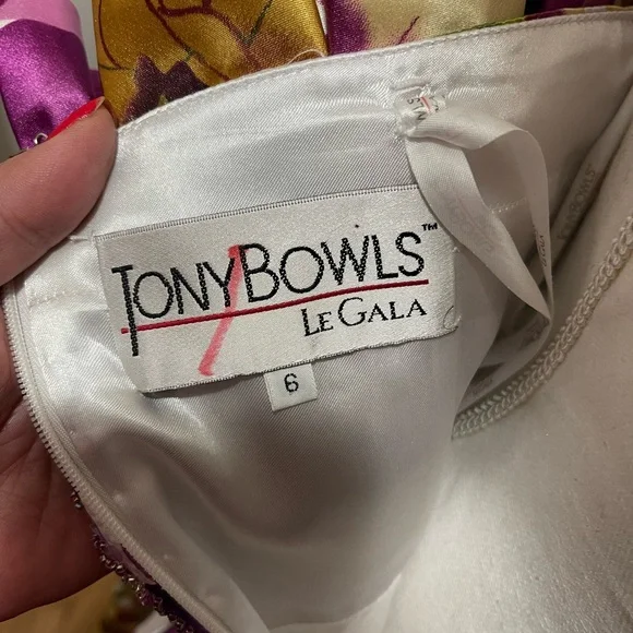 Authentic Tony Bowls Le Gala Short Prom Dress 110584 Multi Color Like New!!